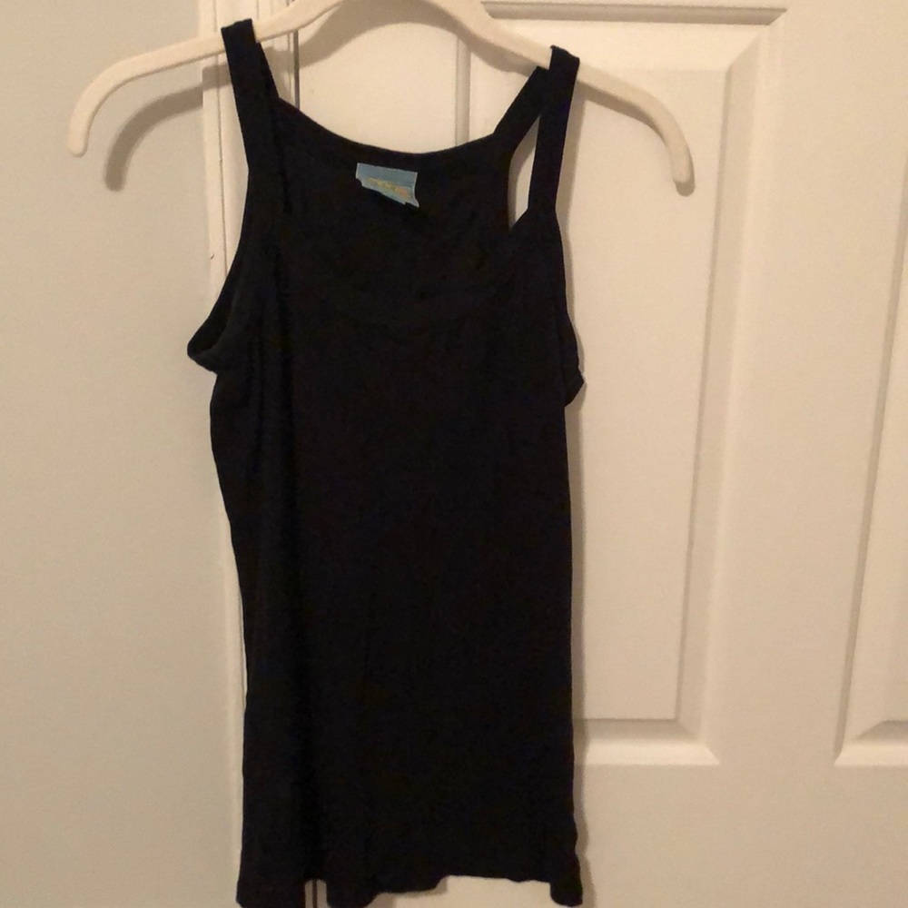 Simple Black tank